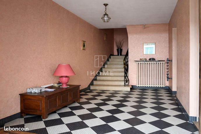 Maison 7 pièces 130 m² — 1