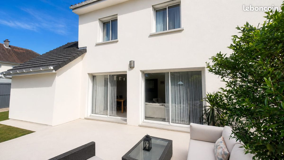 Maison 5 pièces 107 m² · à Franqueville-Saint-Pierre · 107 m² · 297 000 €