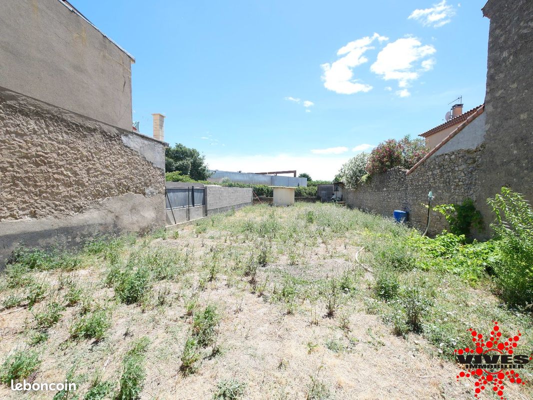Terrain 375 m² CAPESTANG · 96 500 €