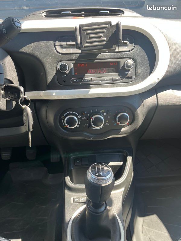 RENAULT TWINGO 3 Zen 1.0 Sce 75Ch (image 13)