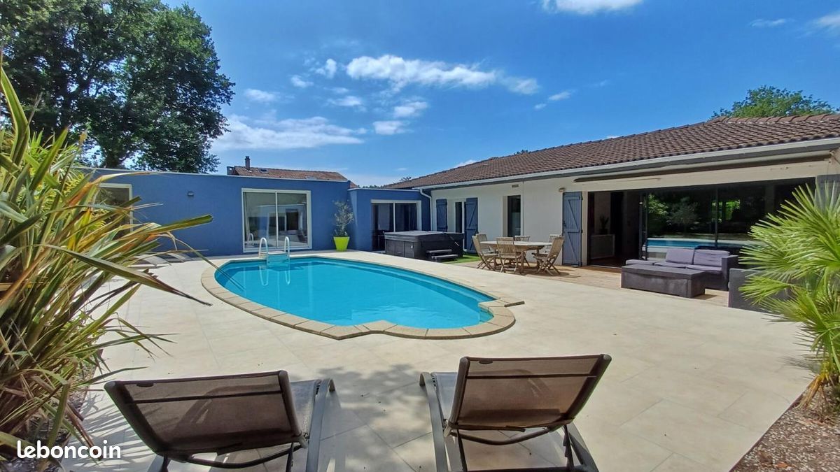 Maison 9 pièces 240 m² · à Cestas · 240 m² · 796 000 €