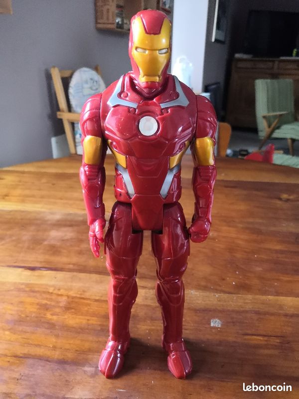 Figurine Iron Man Marvel (image 1)