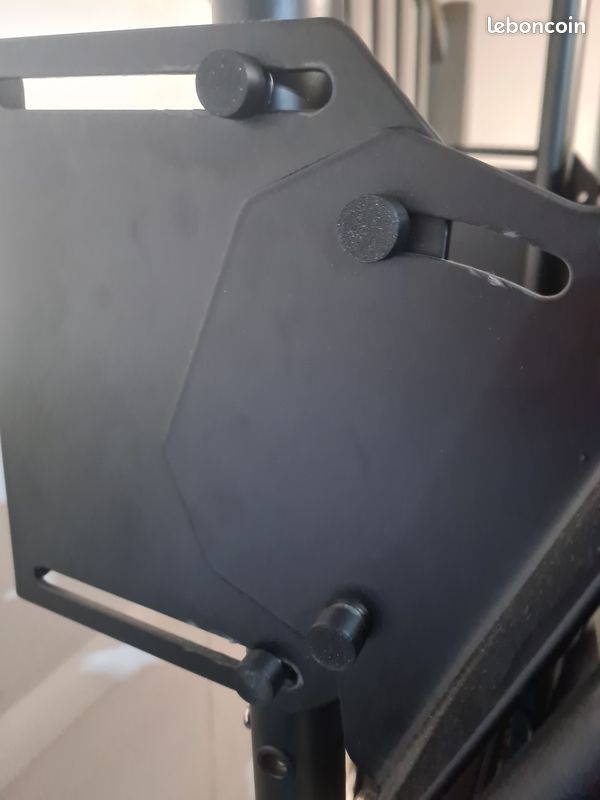 Cache vis Oplite R8 Fury noirs (image 2)