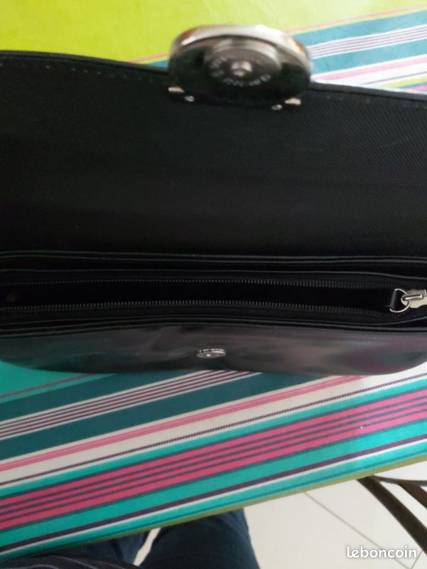 Petit sac noir (image 3)