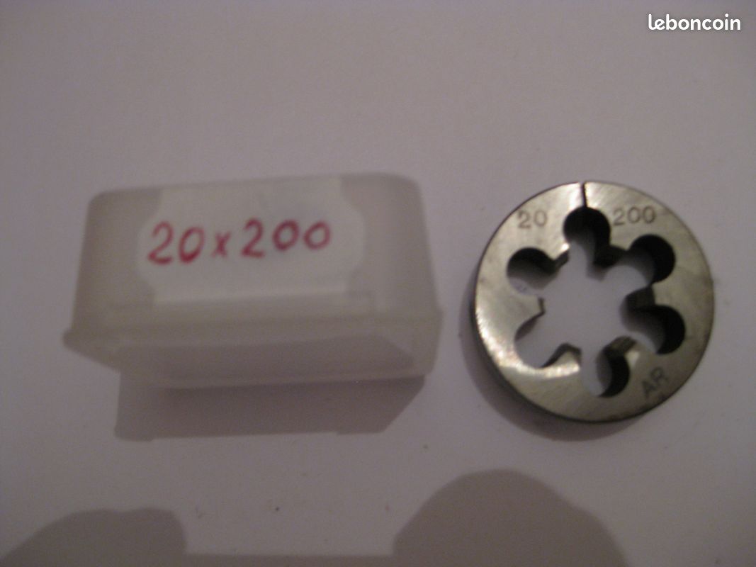 FILIERE M20 x 200 HSS (image 1)