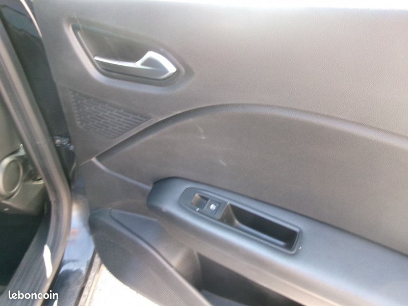 Renault CAPTUR II 1.5 BLUE DCI 115CH BUSINESS (image 9)