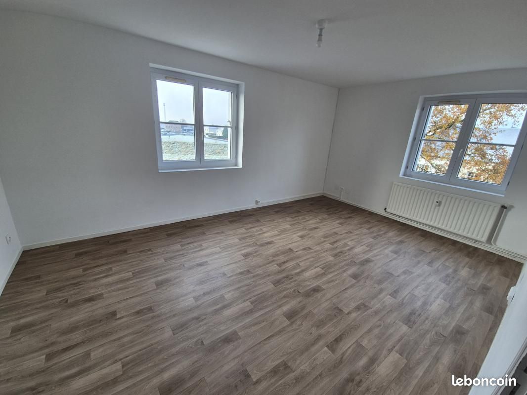 Appartement 3 pièces 76 m² · à Rocroi · 76 m² · 607 €