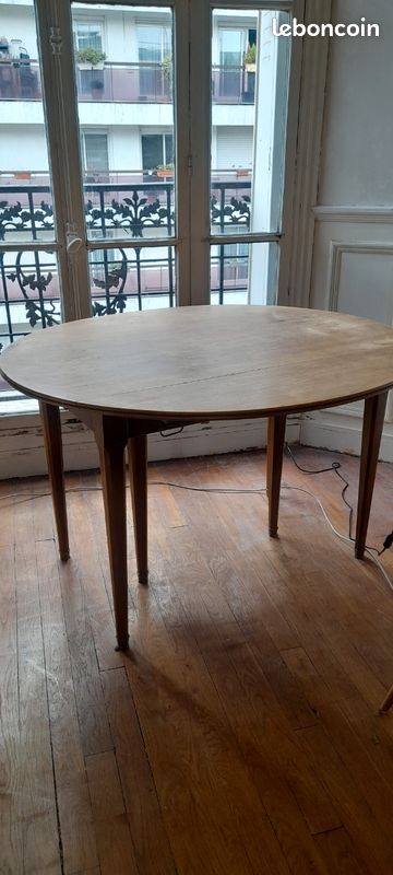 Table ronde en noyer avec rallonges (image 3)