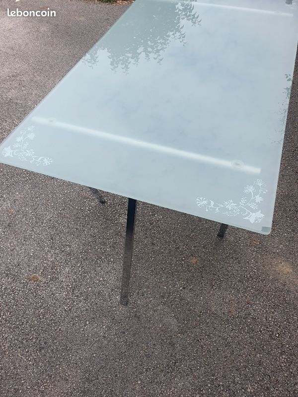 Table / bureau en verre sur tréteaux metal (image 2)