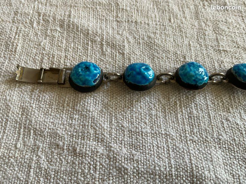BIJOUX FANTAISIE VINTAGE BOUCLE DE CEINTURE METAL DORE ET EMAIL