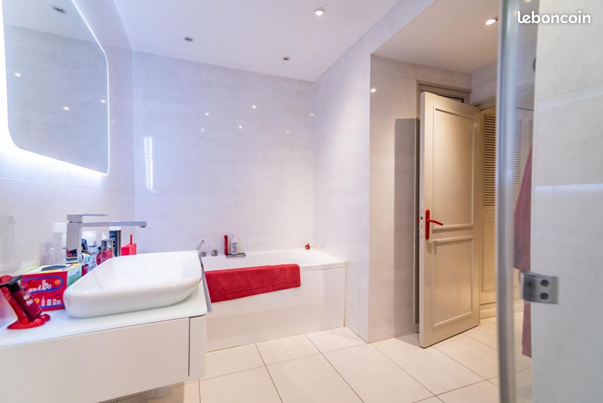 Maison 8 pièces 282 m² - Poitiers 86000 (image principale 13)