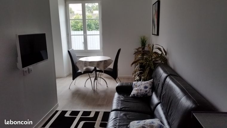 Appartement T2 Meublé Laval centre ville + Parking privé
