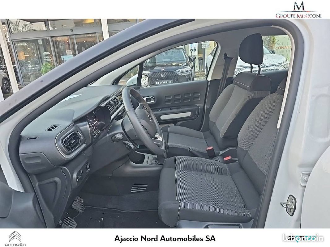 CITROEN C3 PureTech 83 ch BVM5 You (image 9)
