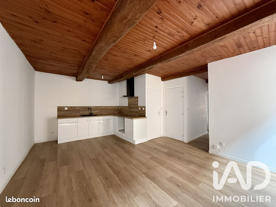 Appartement 3 pièces 52 m² · à Collobrières · 52 m² · 123 000 €