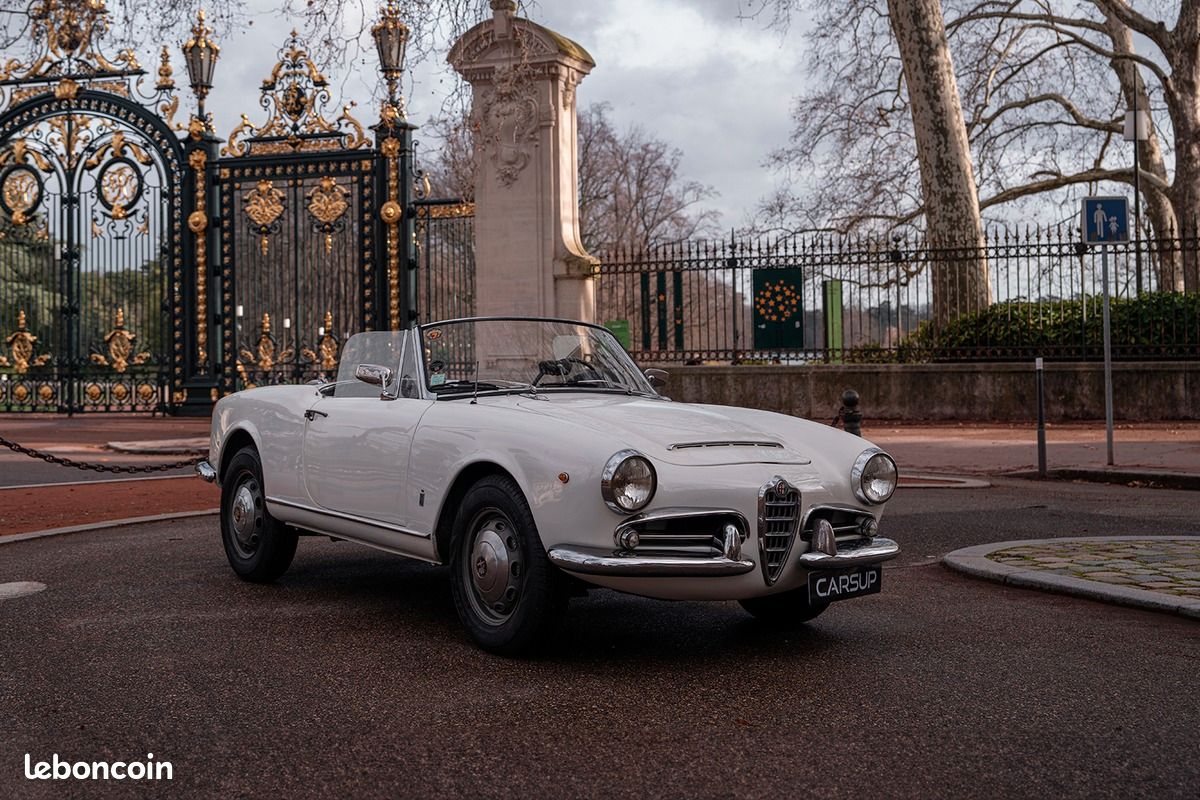 Alfa Romeo Giulia Spider 1600 freins à tambours - Collection - 92cv - bel exemplaire (image 1)