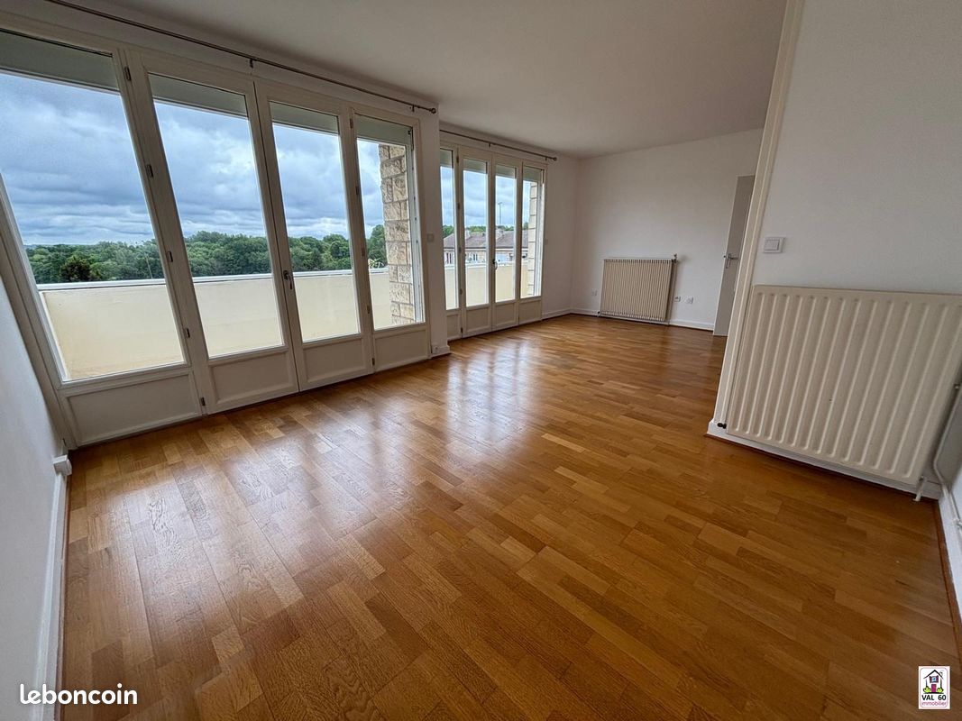 Appartement 3 pièces 72 m² · à Clermont · 72 m² · 940 €