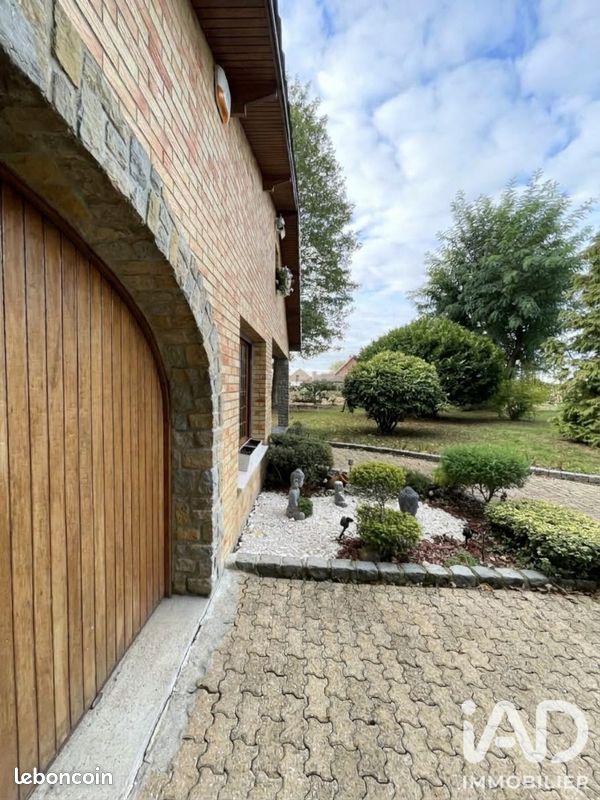 Maison 5 pièces 127 m² · à Steenwerck · 127 m² · 299 000 €