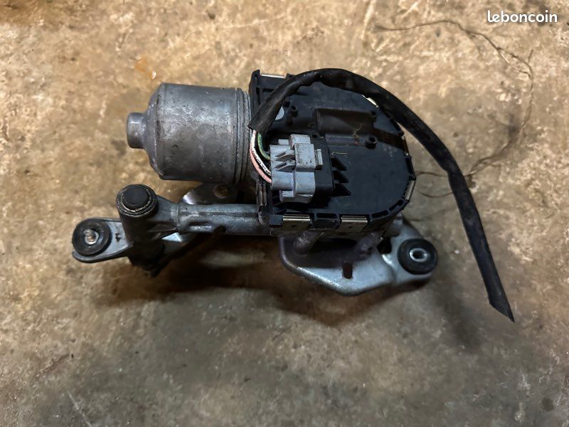 Moteur essuie glace avant gauche PEUGEOT 407