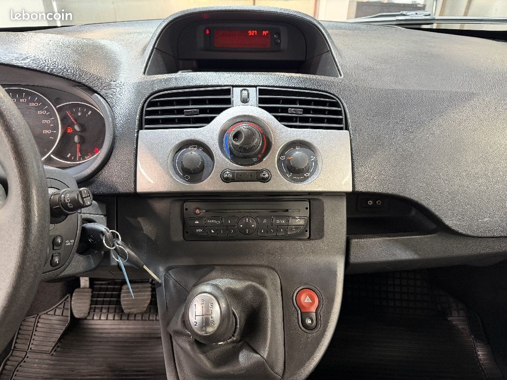 Renault Kangoo 1.6 16V 105 Privilège +REGULATEUR+ATTELAGE (image 10)