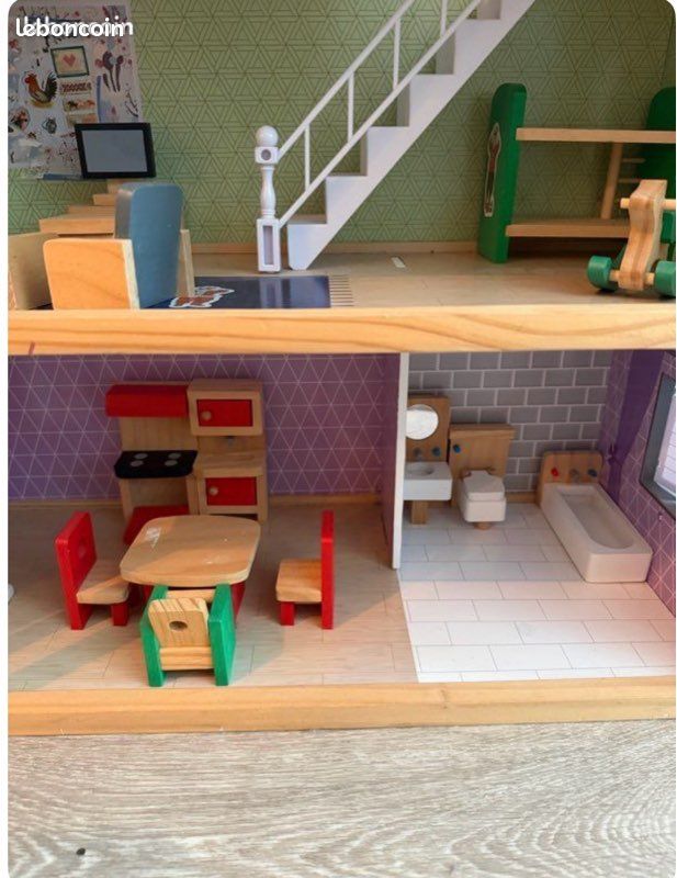 Maison de poupée en bois (image 4)
