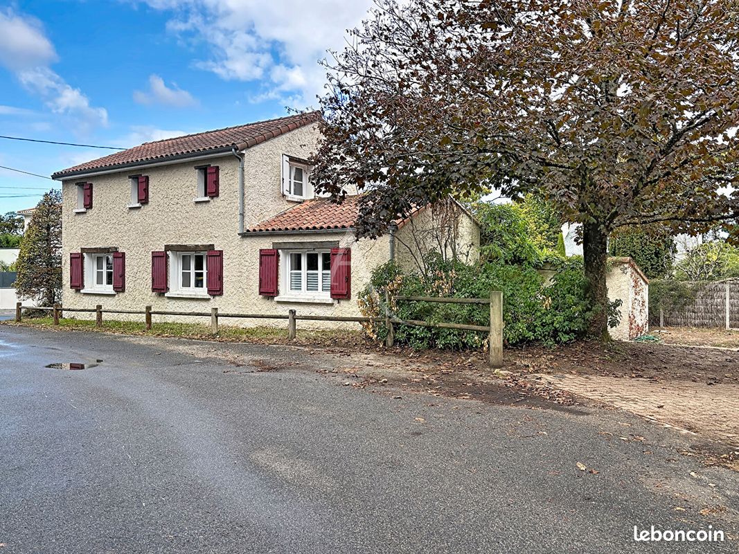 Maison 4 pièces 124 m² · à Carquefou · 124 m² · 299 990 €