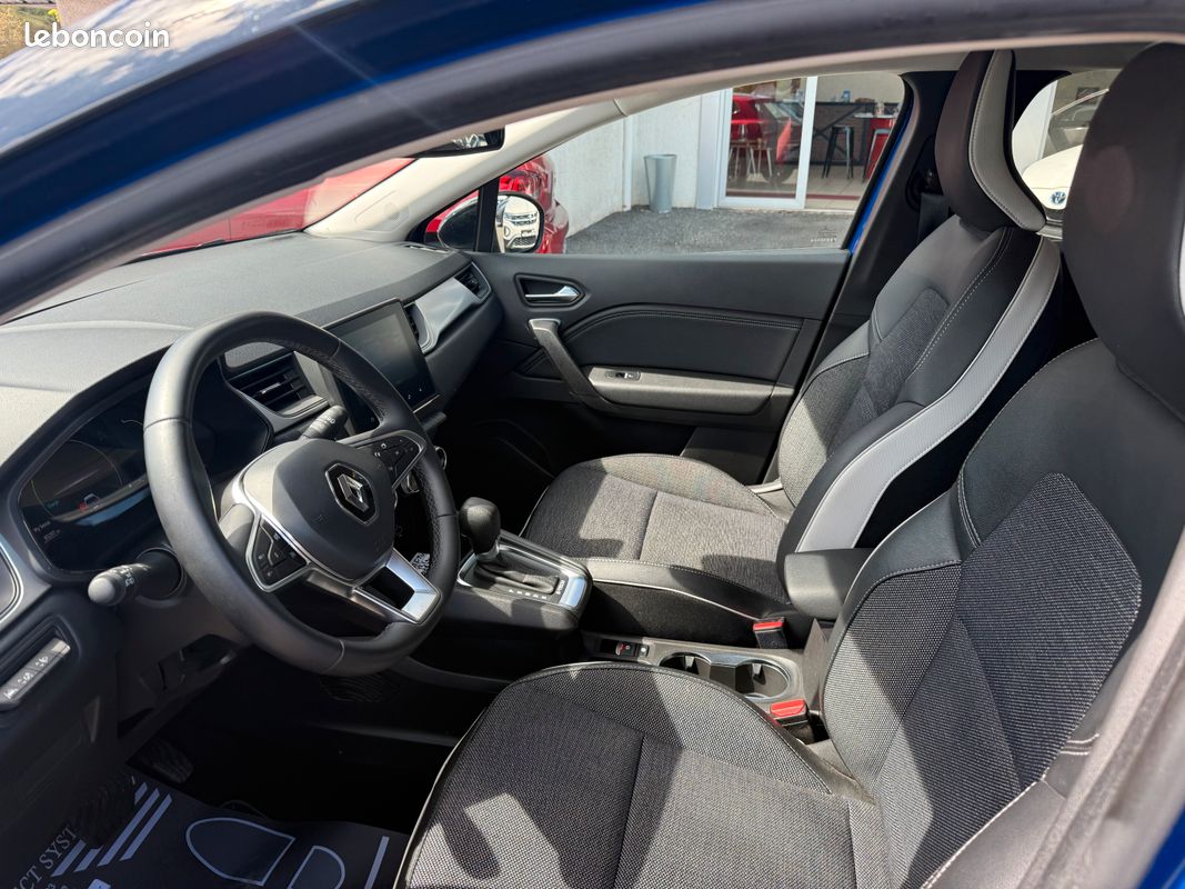 CAPTUR 1.6 E-TECH HYBRIDE 145 CV Evolution / Attelage / T.B.E (image 8)
