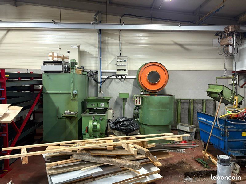 Usine de décollage à vider faite vos demandes (image 1)