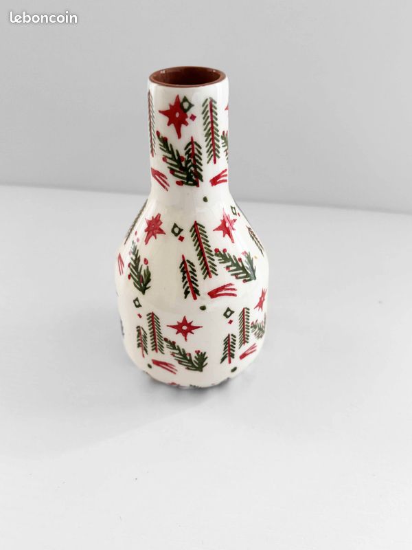 Petit Vase Soliflore en Céramique Fleux – Motifs Sapins et Étoiles (image 2)