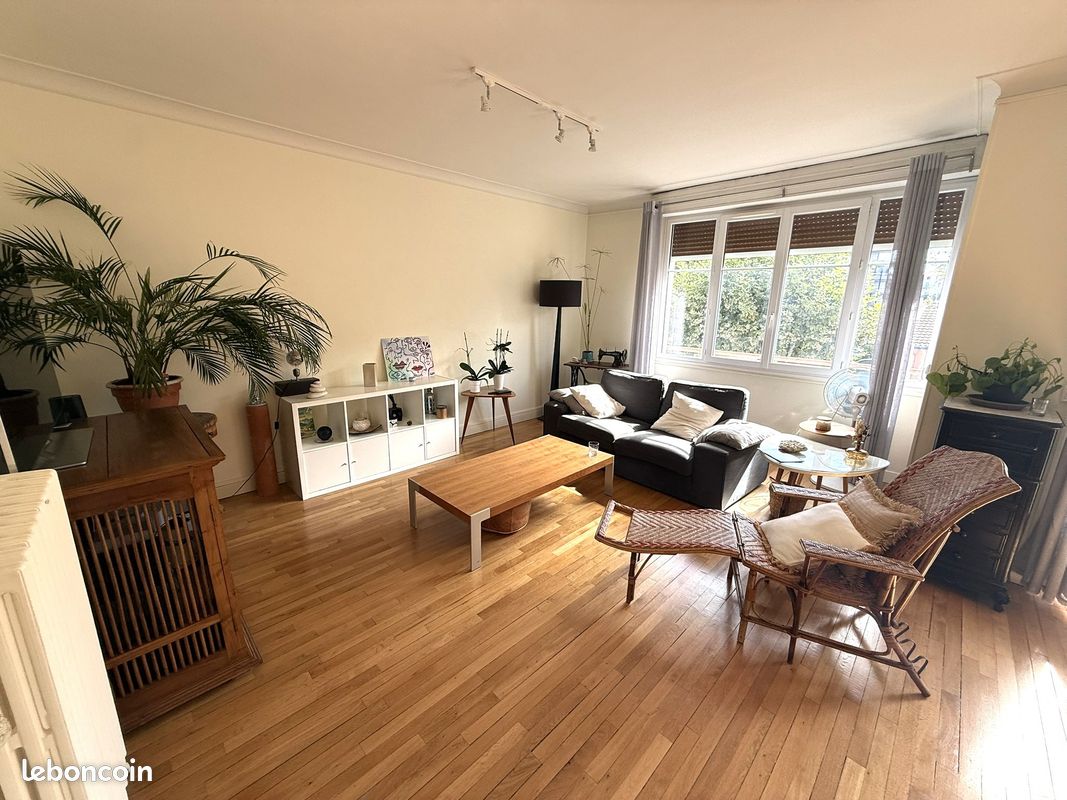 Appartement 3 pièces 84 m² · à Chamalières · 84 m² · 900 €/mois