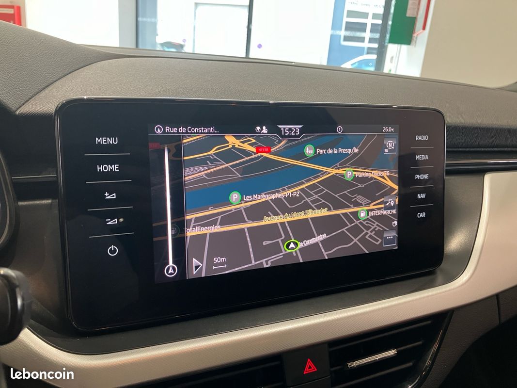 SKODA Kamiq 1.0 TSI Evo 110 ch BVM6 Business (image 18)