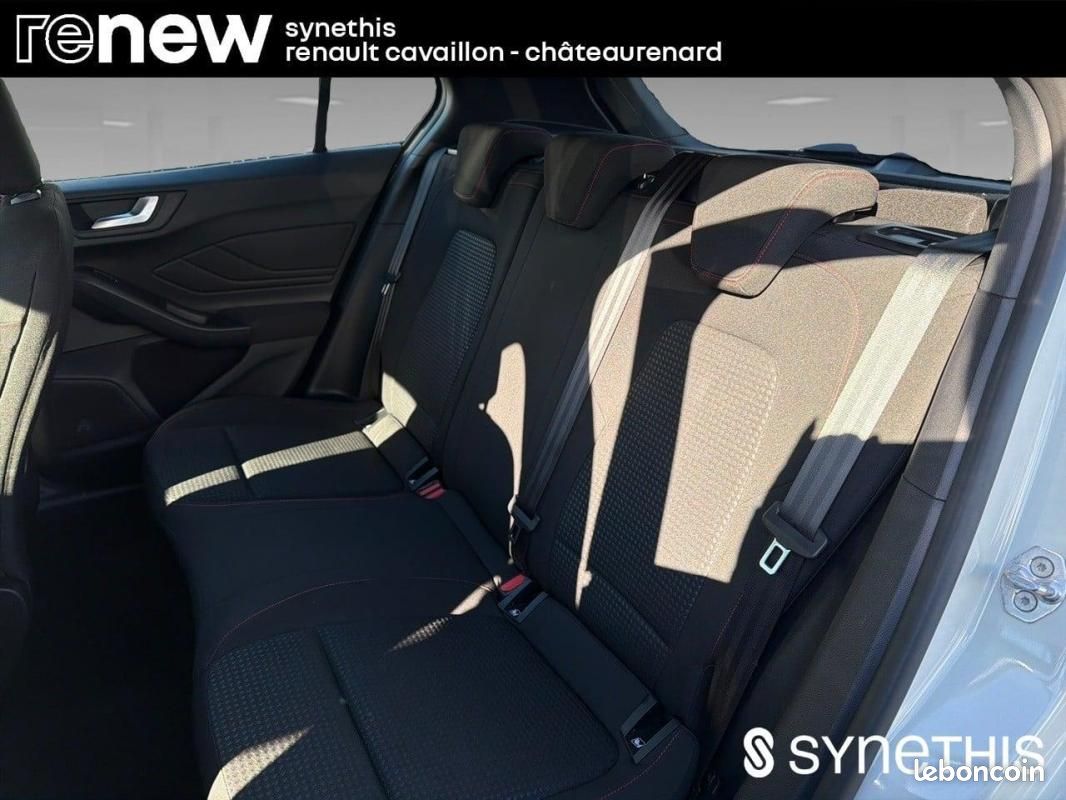 Ford Focus 1.0 EcoBoost 125 S&S ST Line (image 9)