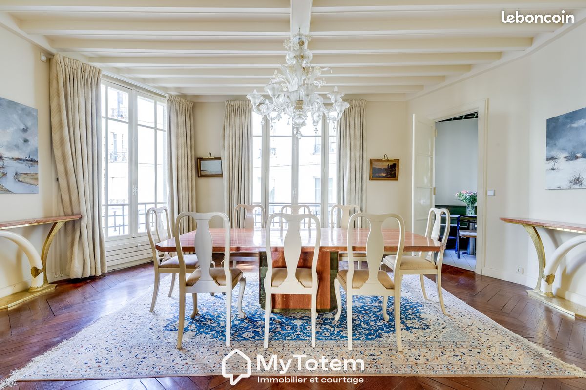 Appartement 6 pièces 200 m² · à Paris · 200 m² · 2 400 000 €