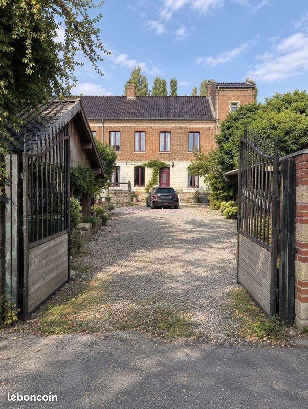 Maison 12 pièces 395 m² · à Haillicourt · 395 m² · 556 000 €