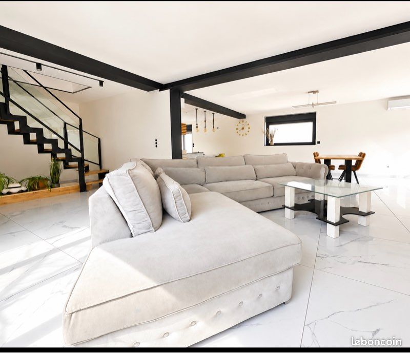 Maison 5 pièces 170 m² · à Lille · 170 m² · 399 000 €