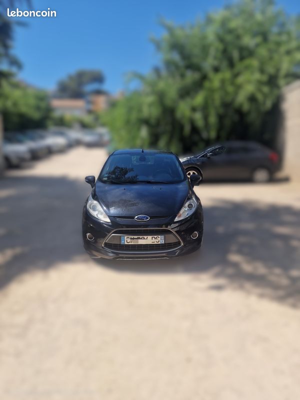 FORD Fiesta 3 portes 1.6 TDCi 95 cv (image 2)