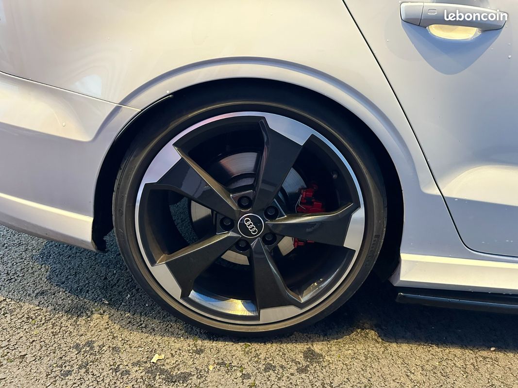 AUDI RS3 SPORTBACK Berline 2.5 TFSI DAZA 400 S tronic 7 Quattro Immat FR *Sieges RS / Toit ouvrant / Bang Olufsen (image 27)