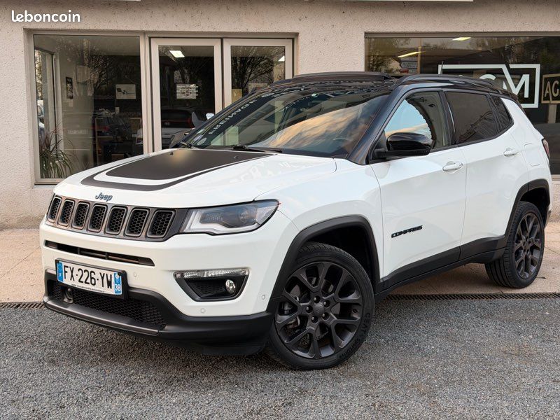 JEEP Compass 1.3 PHEV T4 240 ch 4xe eAWD S, tout-terrain 4x4 / TOIT OUVRANT / CUIR… (image 2)