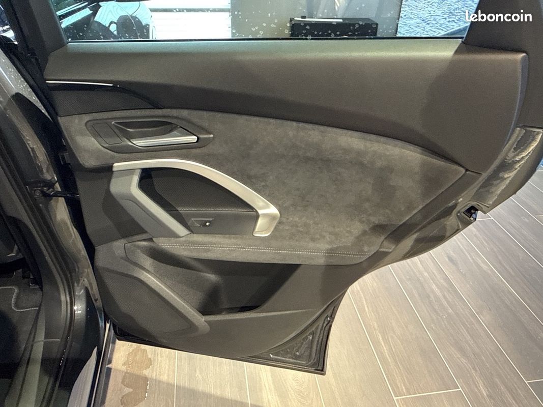 AUDI Q5 TFSI 204 ch Hybride S tronic 7 Quattro S line (image 27)