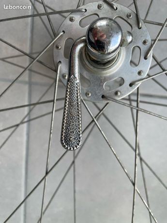 b>roues moyeux normandy competition 1970's (no peugeot px10 vélo</b