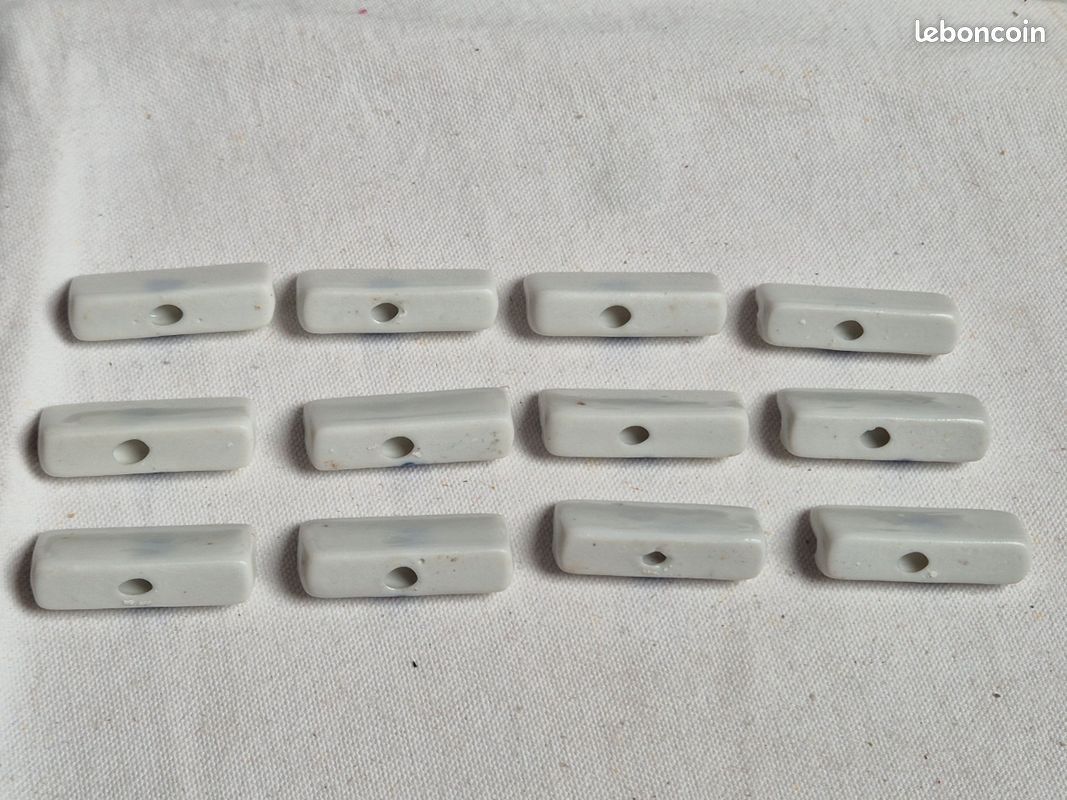 Service de table 48 pièces porcelaine fleurs bleues (repose-couteaux, cuillères, ronds de serviette) (image 11)