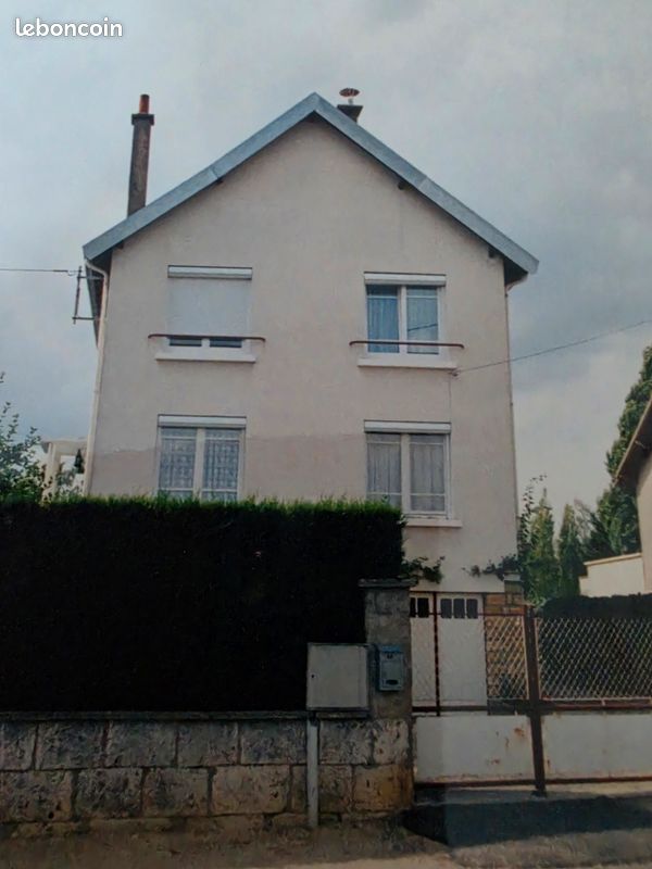 Maison 6 pièces 100 m² · à Bourges · 100 m² · 130 000 €