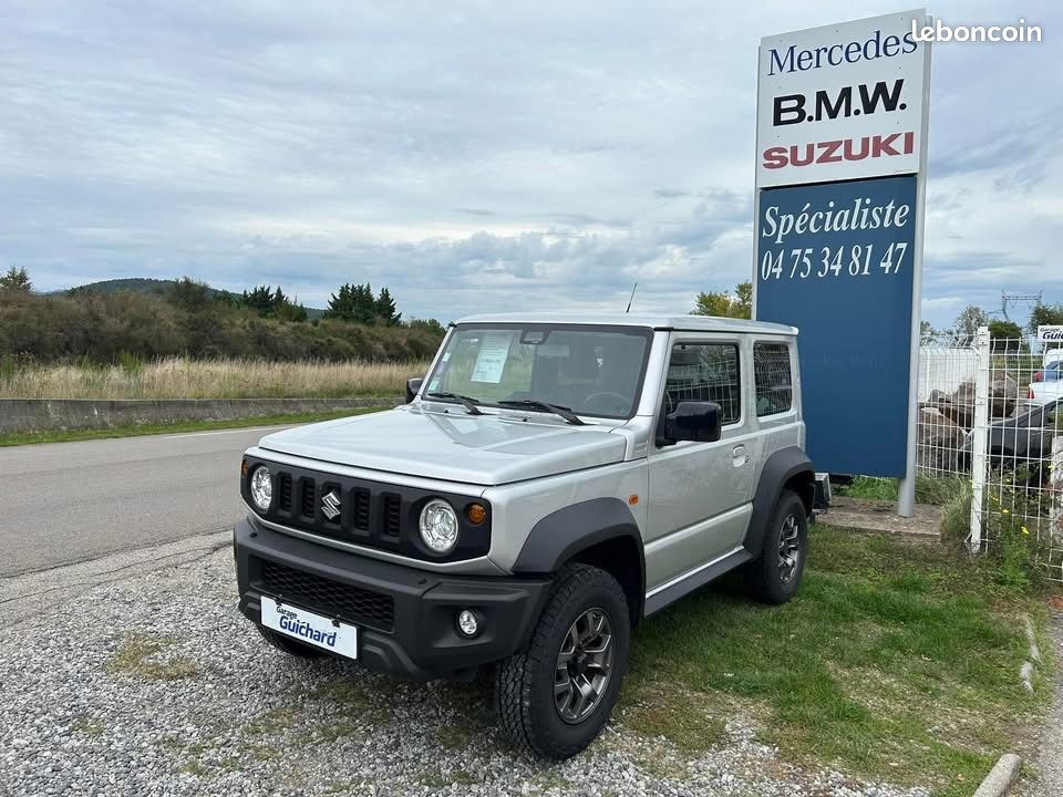 SUZUKI Jimny 1.5 VVT PACK 102 CH - 4 PLACES - ATTELAGE - CARPLAY - ANDROID AUTO - SIEGES CHAUFFANTS (image 1)