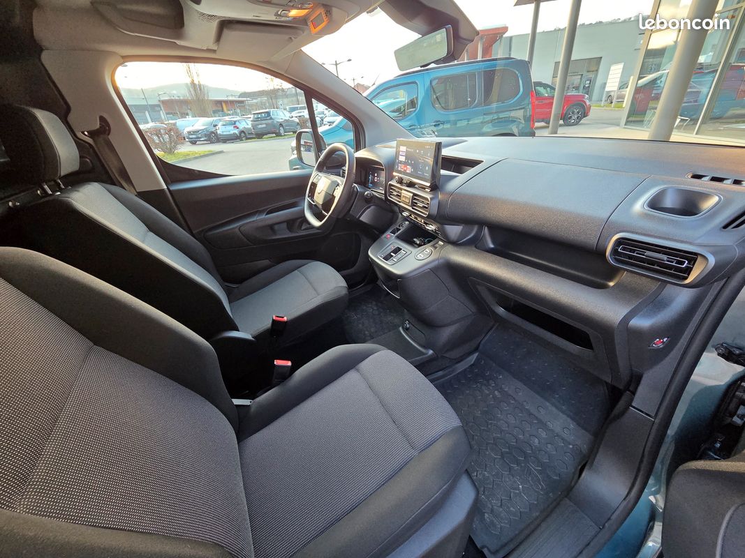 Berlingo BlueHDI 130 XL EAT8 950KG (image 3)