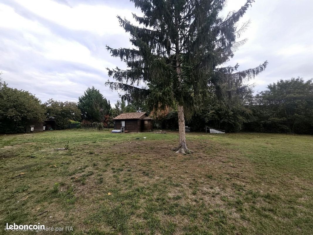 Terrain Landiras · 98 100 €