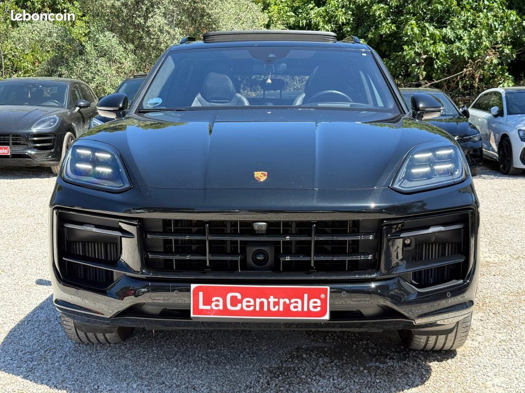 Porsche cayenne gts full option 2024 (image 2)