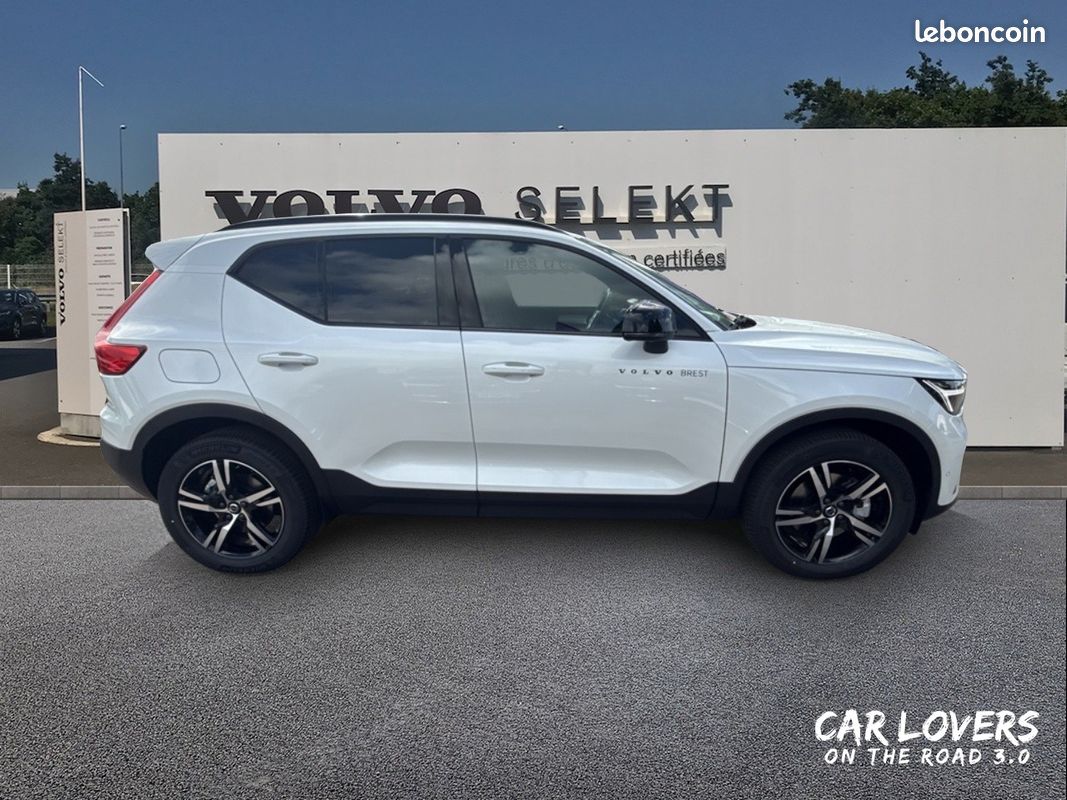 VOLVO XC40 B3 163 ch DCT7 Plus (image 6)