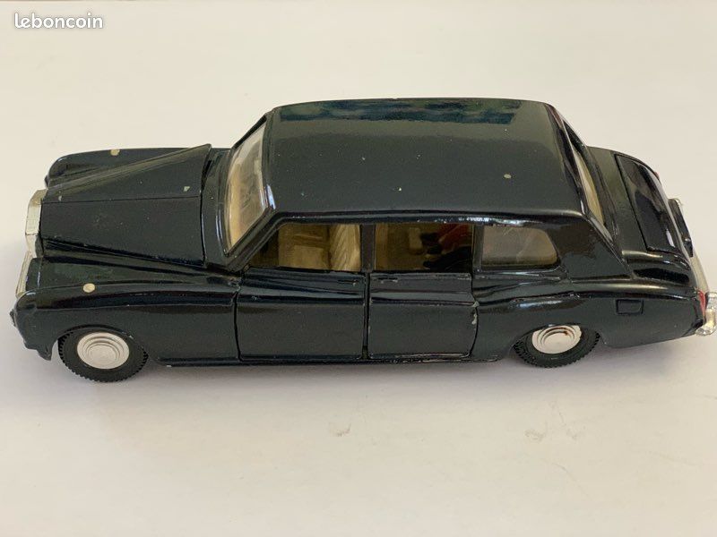 Dinky toys  Rolls Royce phantom V  réf: 152
