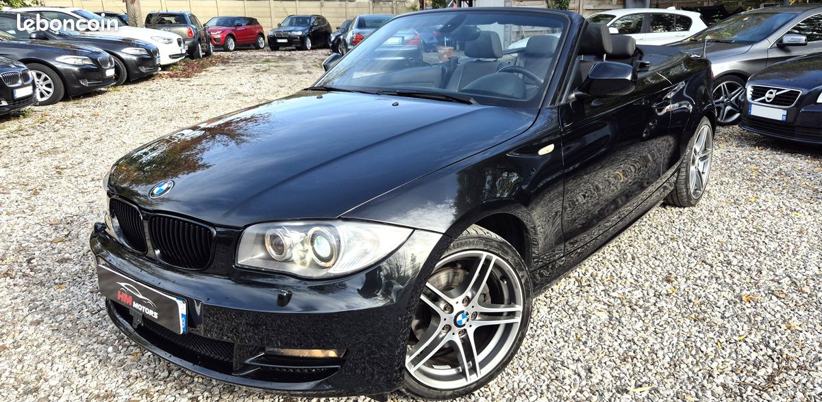 TRES BELLE BMW 120I ESSENCE SERIE 1 CABRIOLET E88 170 CH FINITION SPORT 2010 seulement 114 000 KM CUIR REGULATEUR XENON CARNET COMPLET BMW 10 490 (image 2)