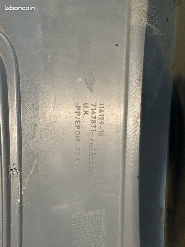 Pare-chocs arrière mini Cooper R56 (image 2)