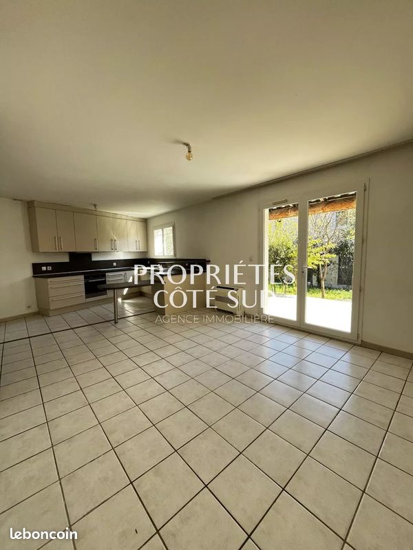 Maison 4 pièces 80 m² · à Entraigues-sur-la-Sorgue · 80 m² · 288 000 €